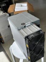 Bitmain Antminer S21 Pro 245 TH/s Bitcoin ASIC Miner - Image 2